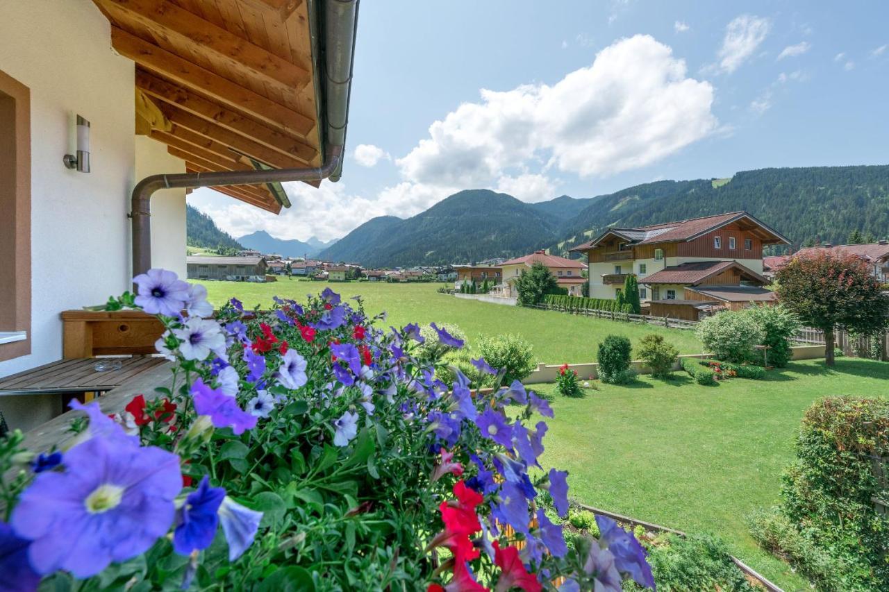 Alpenjuwel Appartements Flachau Exterior foto